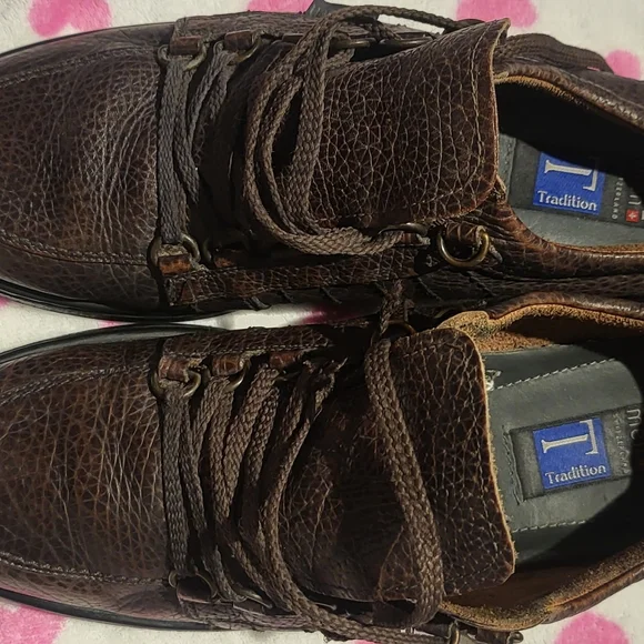 Shoe - Picture 5 of 14